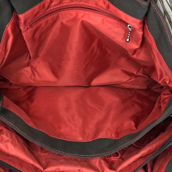 Zealand Nylon Travel Double Handle Three Entry Shoulder Bag - Picture 8 of 17